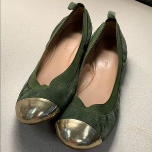Banana Republic green suede ballet flats gold sz 9